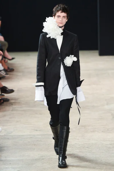 Look 9